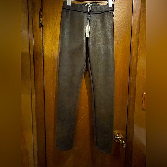 Women’s Max Studio Chocolate Faux Leather Pants - Picture 1 of 6